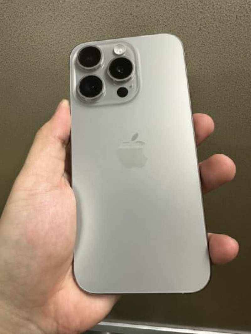 iPhone 15 Pro Max Storage 256GB