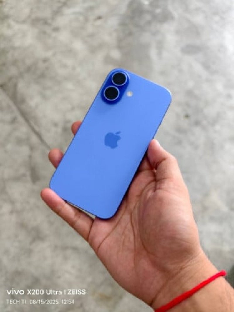 iPhone 16 128GB Ultramarine X/A 99%