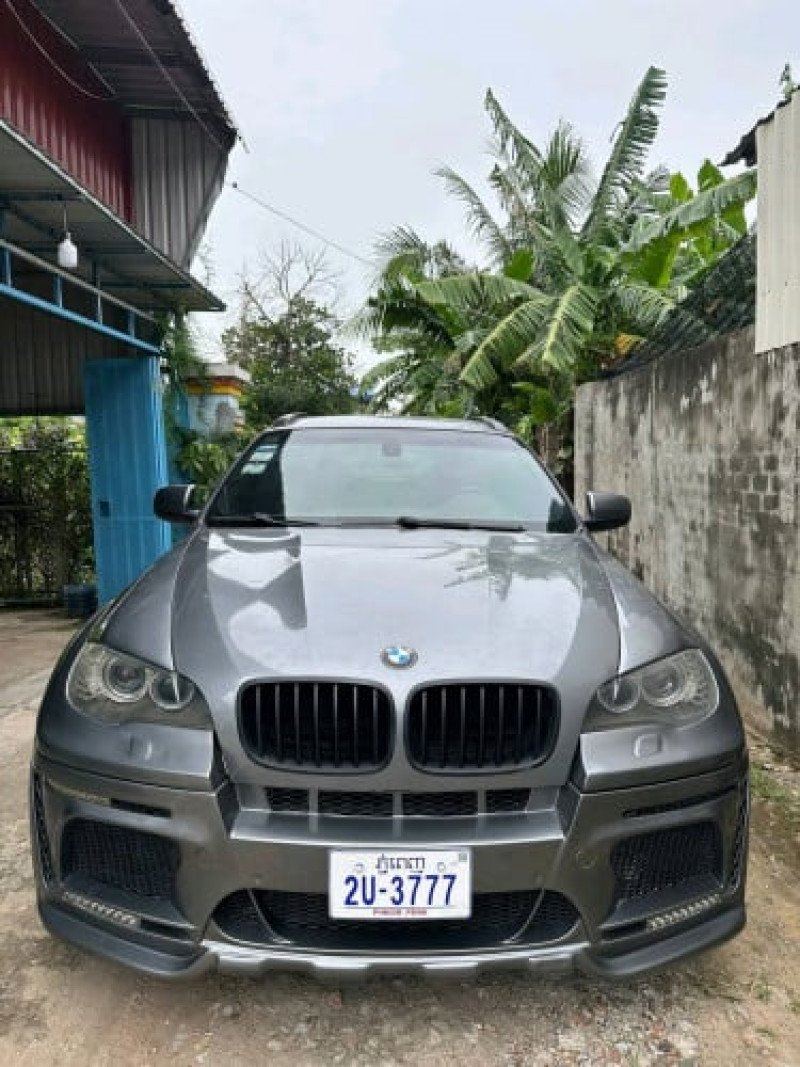 BMW X06 2010 ឡានស្អាតខ្លាំងឯកសារគ្រប់បន្ទាន់លុយខ្លាំង