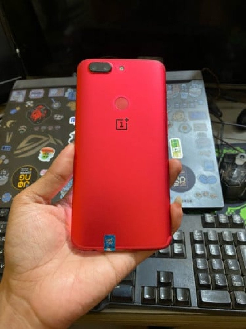 👍 OnePlus 5T នៅថ្មី96% ✅ Ram8/128g