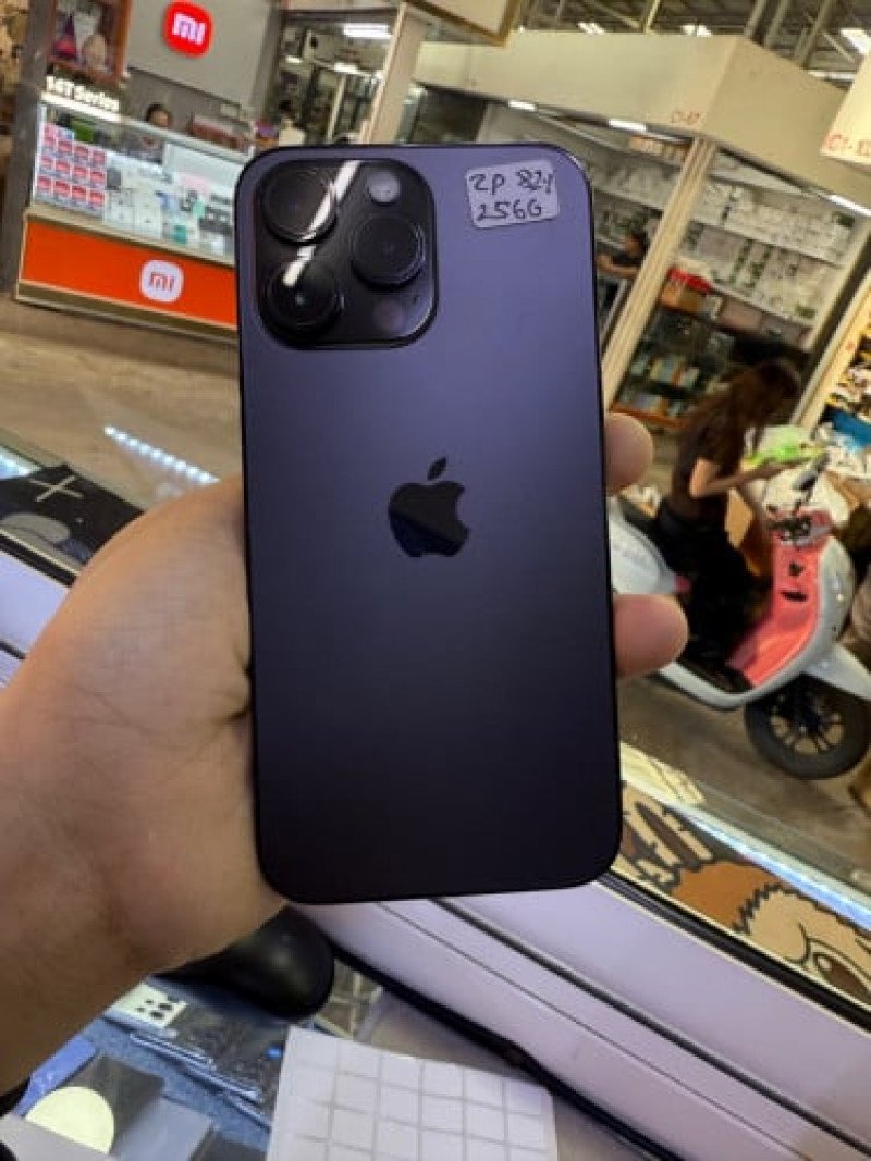 Iphone14promax  Storage 256G  Model ZP  Battery 82%