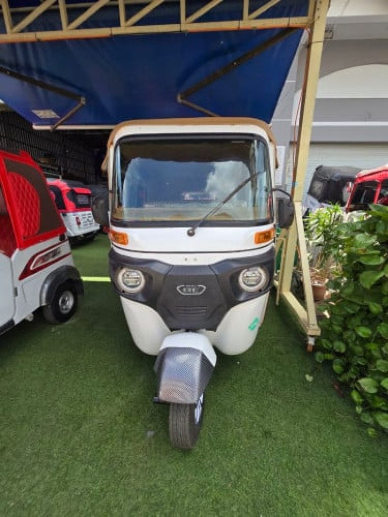 កង់បី លក់តម្លៃ 3200 ដុល្លា