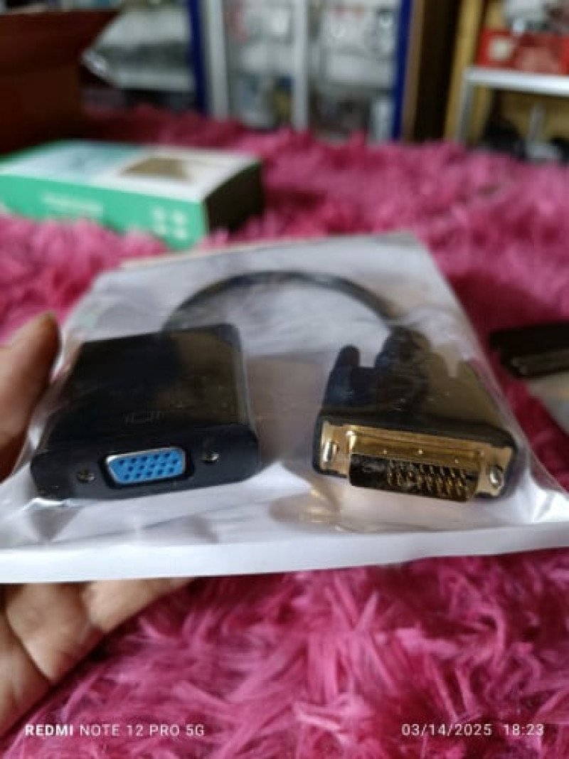 ខ្សែបំបែក Dvi to VGA cable