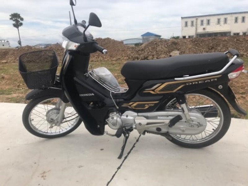 Honda Dream 2024ម្ចាស់ដេីមសានុំសុីន