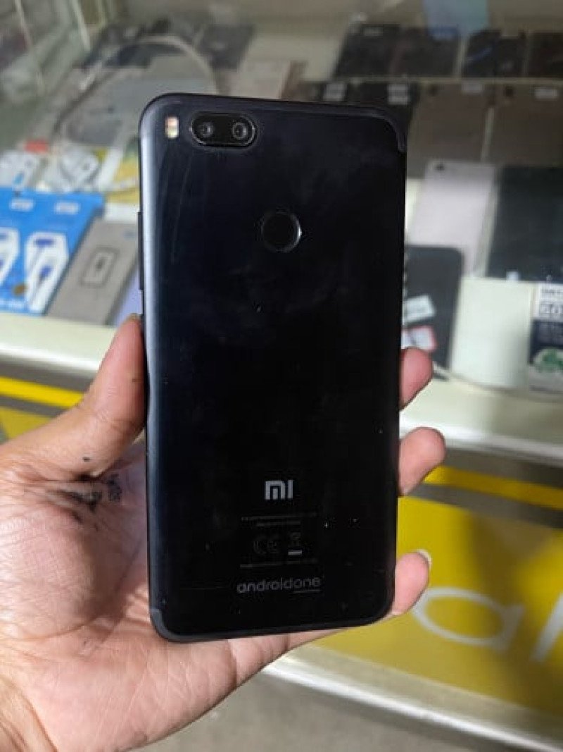 Xiaomi Mi A1 Ram4g/64g ថ្មី95% នៅសុីន