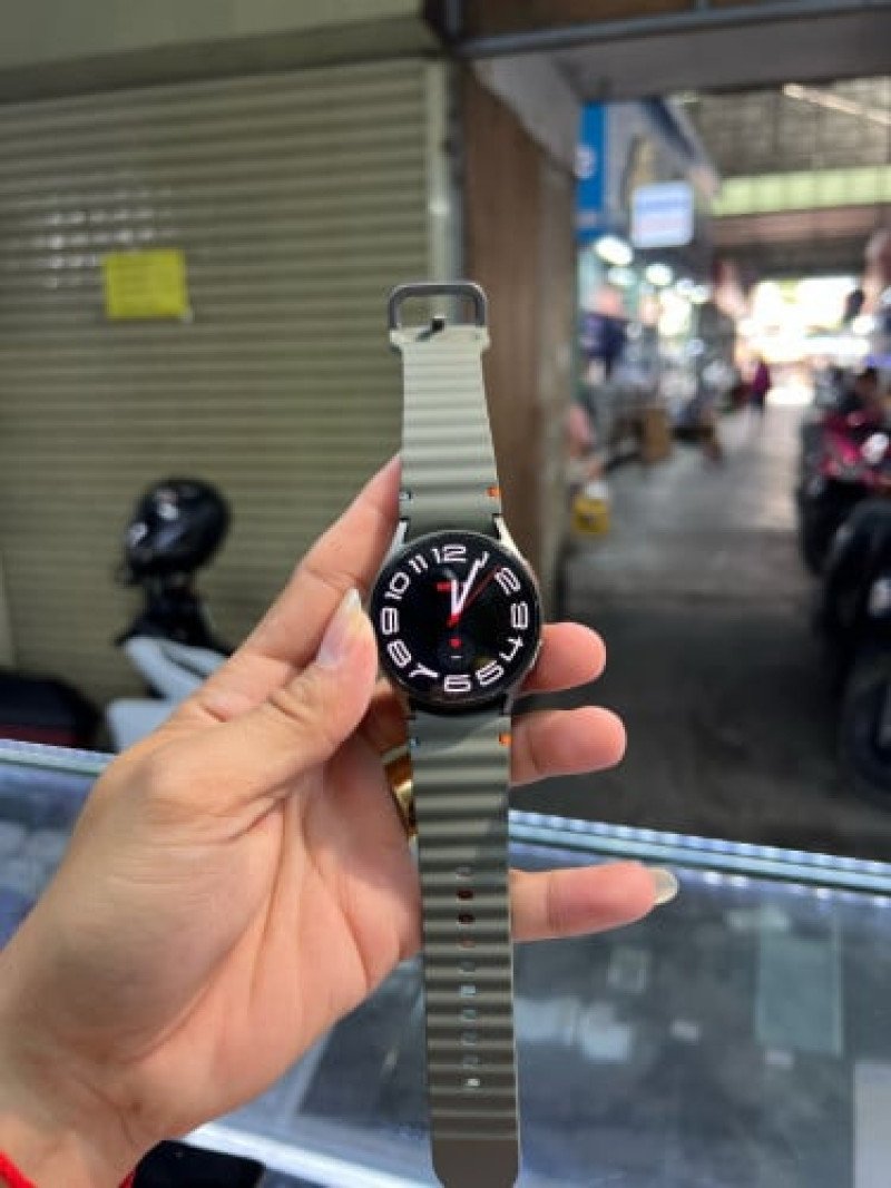 Galaxy Watch7 40mm  ម៉ាសុីនសានុំ99% ឆ្នាំងសាកHoco