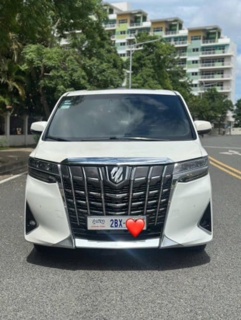 Alphard 2017 Exclusive Lounge ឆេ្វងសុីន V6 ឡានស្អាត