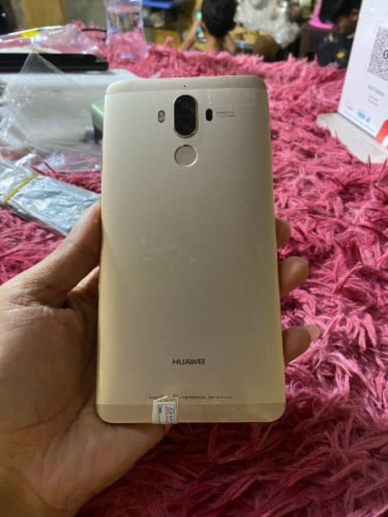 Huawei mate 9 condition 96% Ram4g/64g សុំនុំសុីន