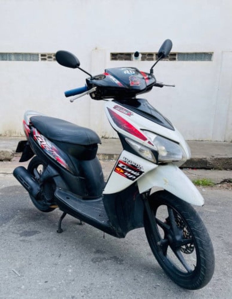 Honda click (110cc, year2007, 490$) have all documents