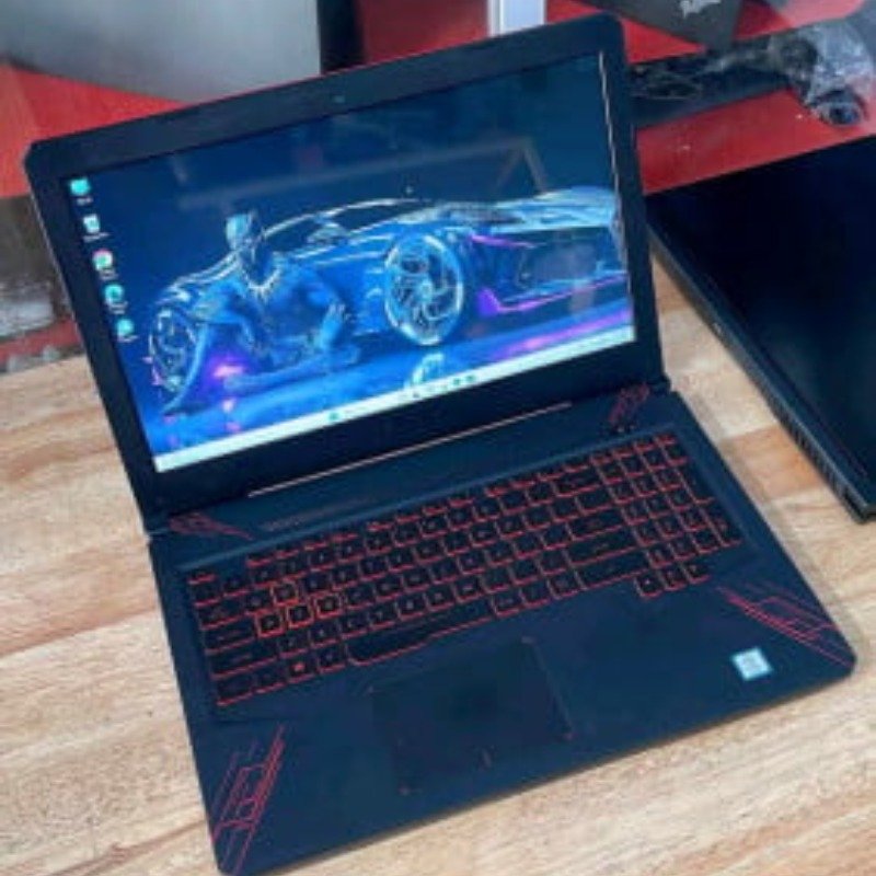 Asus i7(8th)@2.70GHz Ram 16G M2 256G+HDD 1TB