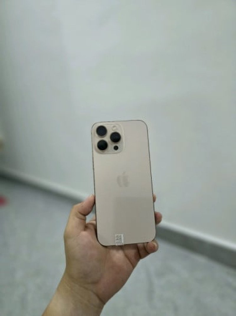 iPhone 16 Pro max 512g តួ97% សានុំហ្សីន